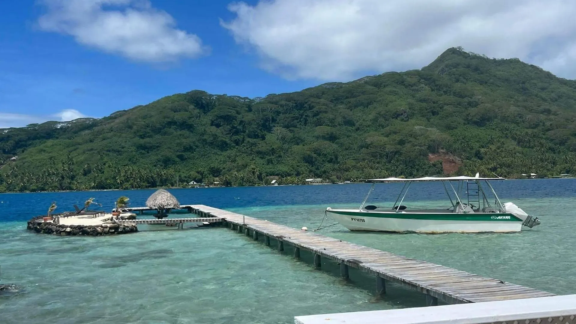 Szálloda Pension Hibiscus Taha'A Vaitoare