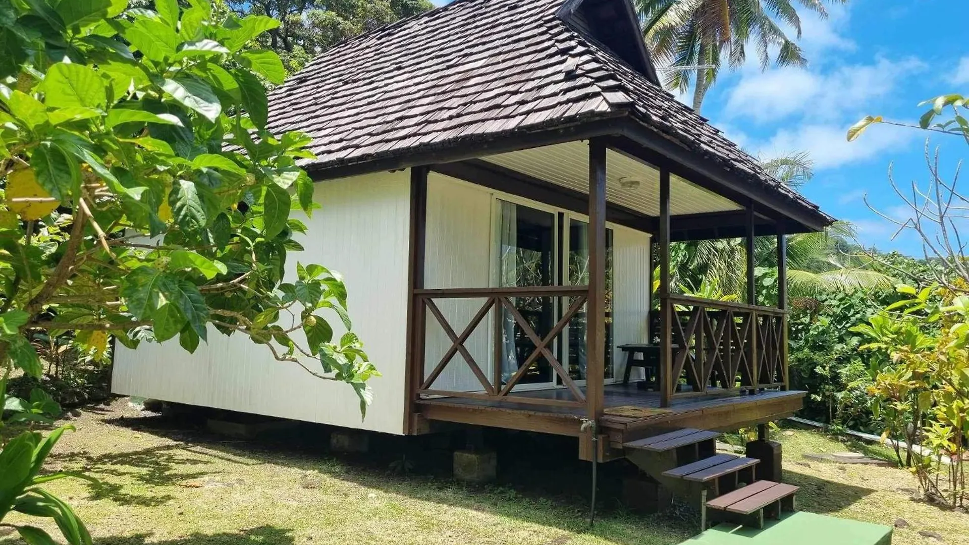 Szálloda Pension Hibiscus Taha'A Vaitoare